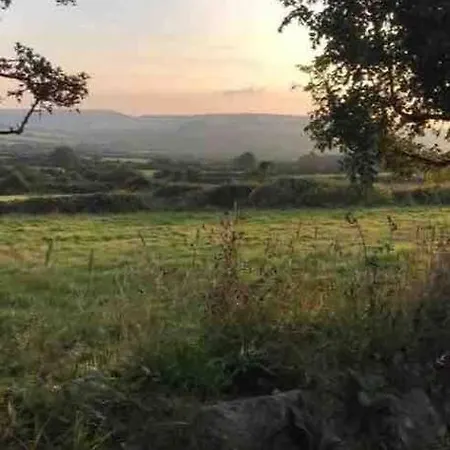 Shepherd's Hut Glamping * St Dennis (Cornwall)